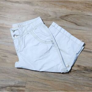 🔺️DKNY Jeans White Bermuda Adjustable Leg Shorts Size 10